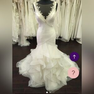 Pronovias precious wedding dress. NWT